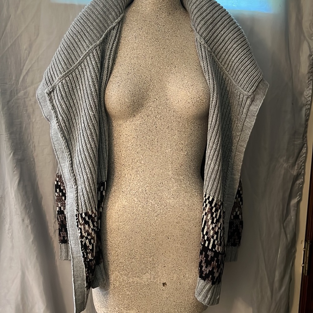 Element Cardigan - Picture 2 of 3